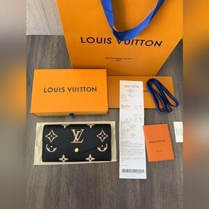 Louis Vuitton Sarah Wallet